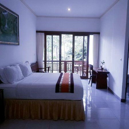 Ubud River Side House Hotel Bagian luar foto