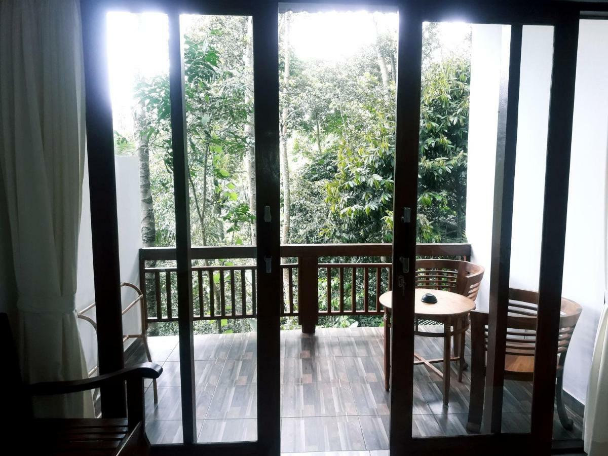 Ubud River Side House Hotel Bagian luar foto