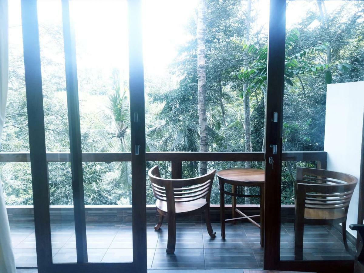 Ubud River Side House Hotel Bagian luar foto